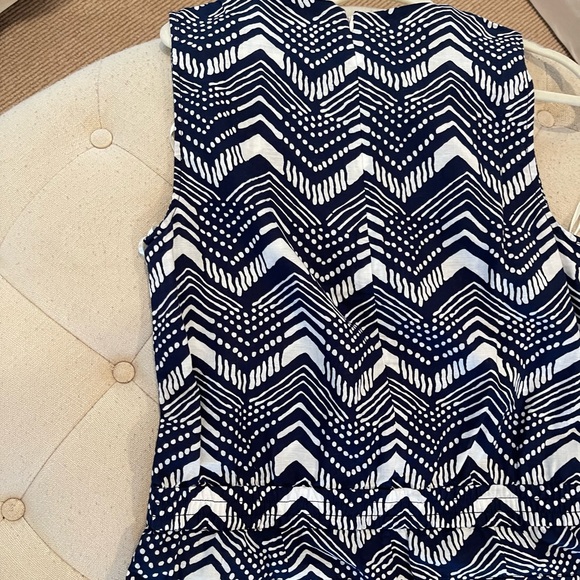 Jcrew women’s navy and white patterned v neck sleeveless jumpsuit - Picture 8 of 11